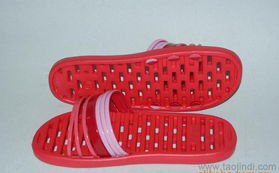 中国墙砖式设计 三色带镂空浴室女拖鞋的选购指南